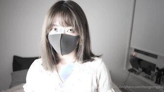 [HK hot girl] boyfriend heard babe's moaning and got foot-job