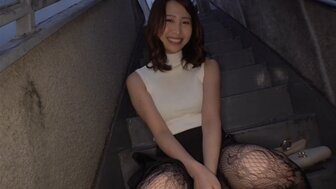 300MAAN727 Fucking horny girl who masturbated on the street