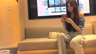 Hookup a slender and long legs girl and she moans horny