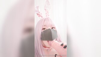 [HK hot girl] Pretty babe cosplay as a bunny girl and eats the cock