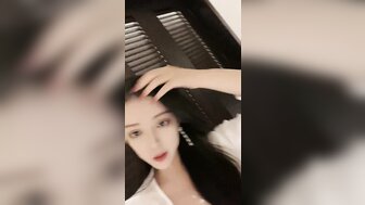 Fucking horny girl's wet pussy who is good at blowjob