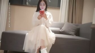 Pickup a woman in white dress, her moaning voice is so attractive