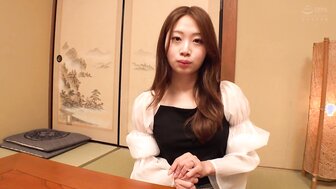 230ORECO524 Married woman was lured by Hugh cock and was satisfied after sex