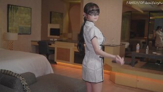 Fairy secretary in Cheongsam seduces her boss