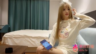 Hookup a school babe who study Literature and she has a fair-skin long legs