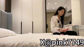 Hookup a college student who is a part-time escort girl