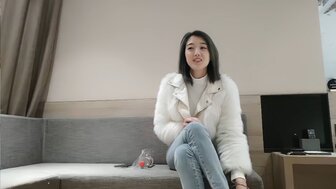 Hookup a pretty married woman and makes her moaning like a crazy