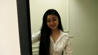 Hot girl comes to your door, my wife as a photographer to record hot girl gets fucked hard by me
