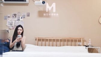 Hookup a model-like beauty who has fair-skin, long legs and slender body