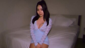 Cumshot in busty bitch's asshole