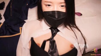 Hot secretary makes her boss fucking thirsty