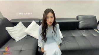 Fucking friend's hot girlfriend in KTV