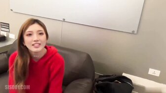 Hookup a Japanese beauty with pretty face and sexy legs