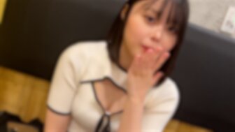 FC2PPV4678393 Lunch dating with a cute and innocent girl and creampie her in hotelqq[Part1]