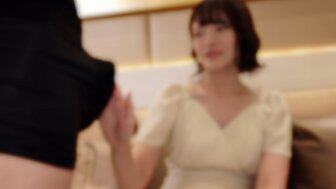 FC2PPV4745194  An innocent beauty consultant cums repeatedly by getting fucking hard and deep