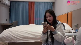 Hookup a 18 year old cute teen girl who likes SM