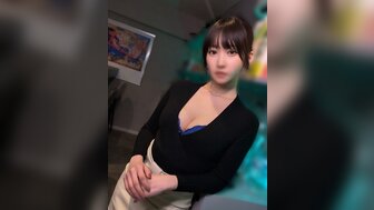 FC2PPV4771202 E-cup babe's squirting switch is broken and her pussy likes flooding