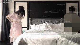 Hookup a plump beautiful girl and having sex in Lolita and white stockings