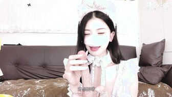 Horny maid was masturbating to squirt