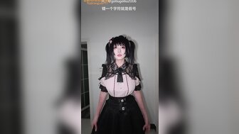 Late-night remote-controlled vibrating egg training of a Lolita beauty: crazy vibrations to make her orgasm in the middle of the road.