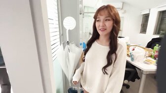 Horny woman wanna try gangbang