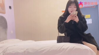 Pay $3000 to fuck fair skin gold digger, cumshot in her pussy and her love juice was dripping