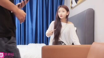 Fucking 18 years-old innocent teen girl and her moaning is so attractive