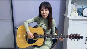 Foursome with hyper woman who haven't have sex for a month[1]