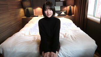 FC2PPV3121790 Fucking innocent and beautiful girl who has a hairless pussy[Part1]